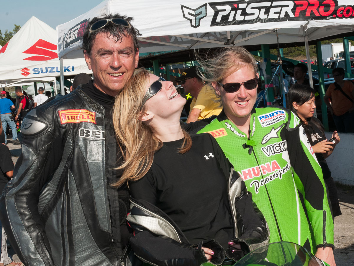 Family Racing - Nicole Pilkington with her dad Stuart and team mate, Vicki Schouten